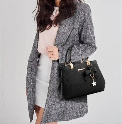 Leather Handbag - Estrela
