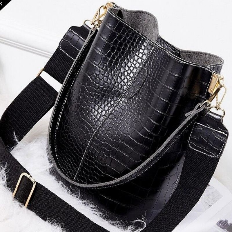 Genuine Leather Women's Handbag - Mary Bennett