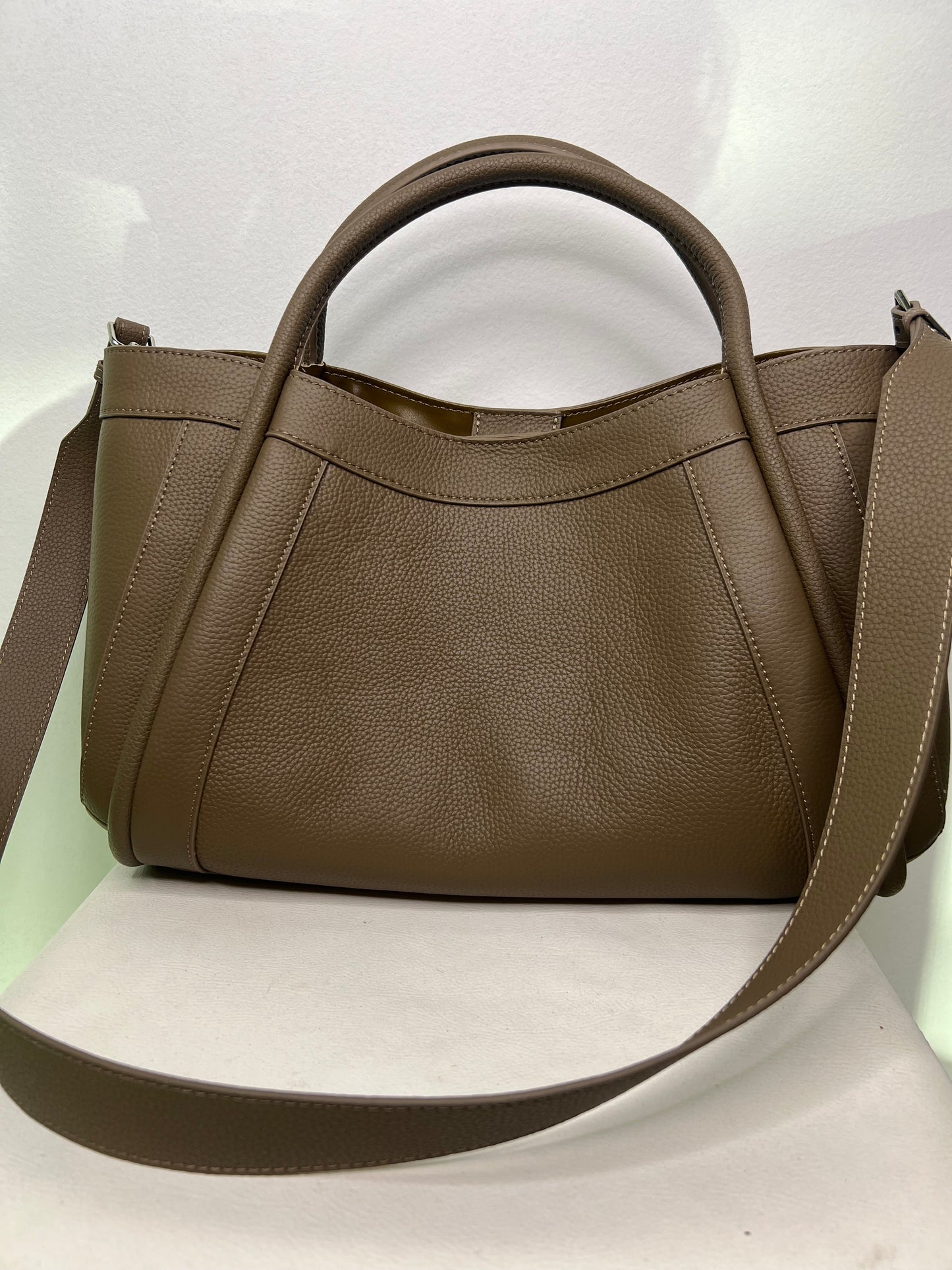 Stella Medium Genuine Leather Handbag