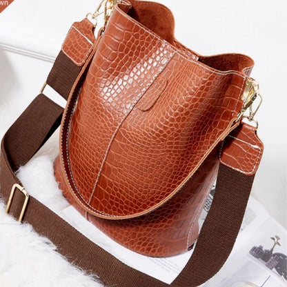 Genuine Leather Women's Handbag - Mary Bennett