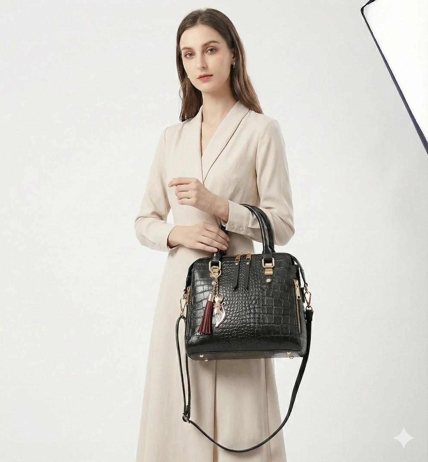 Handbag in Genuine Leather - Mia