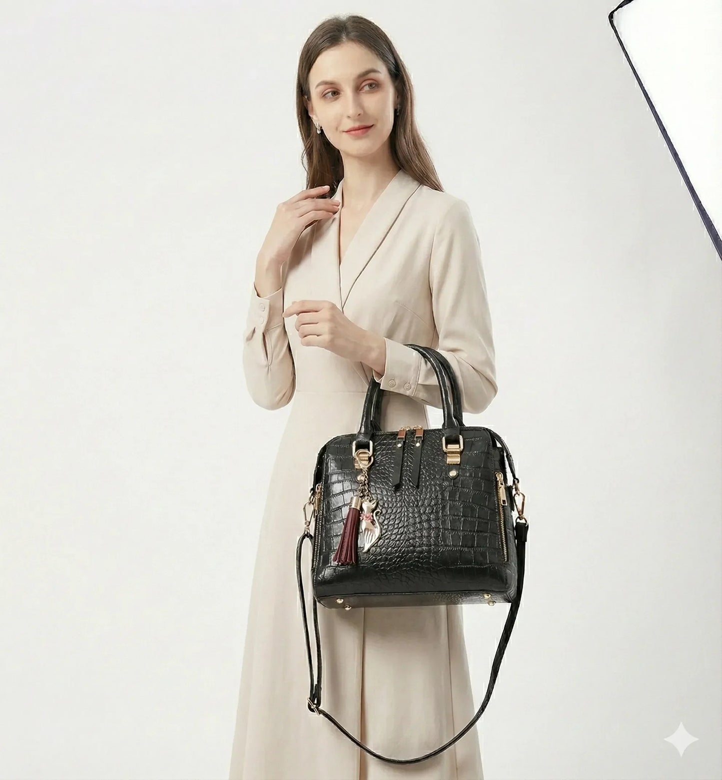 Handbag in Genuine Leather - Mia