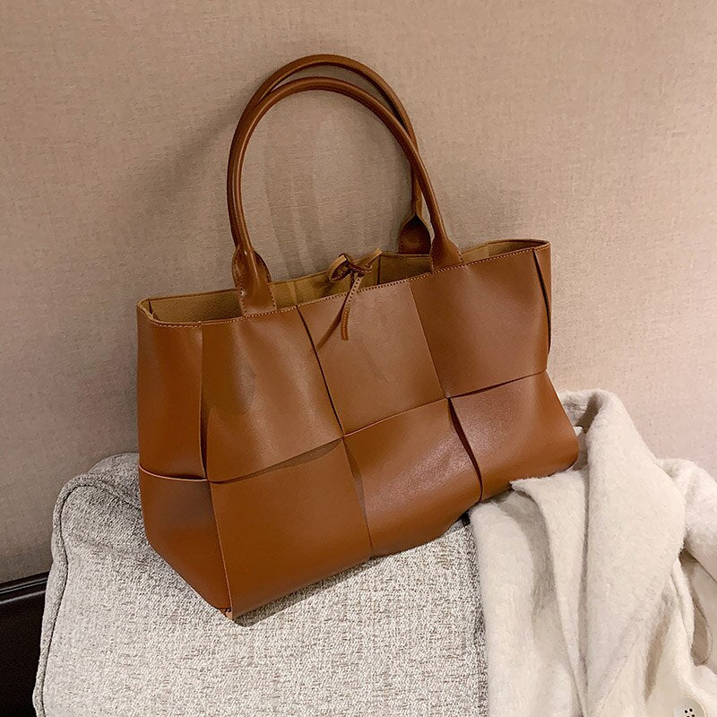 Medium Strap Bag Zaira