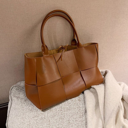 Medium Strap Bag Zaira
