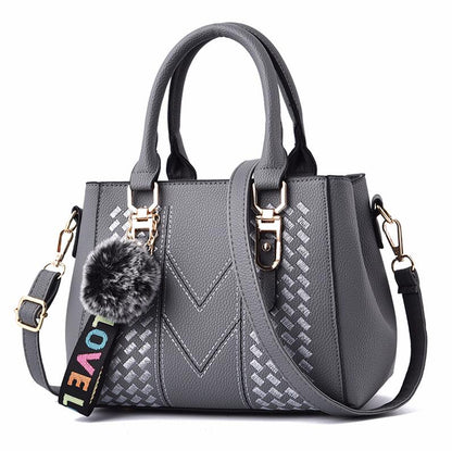 Genuine Leather Handbag - Quitine