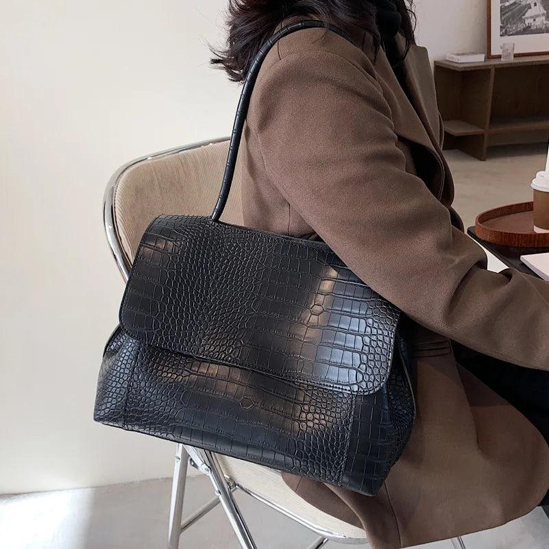 Genuine Leather Handbag - Clove