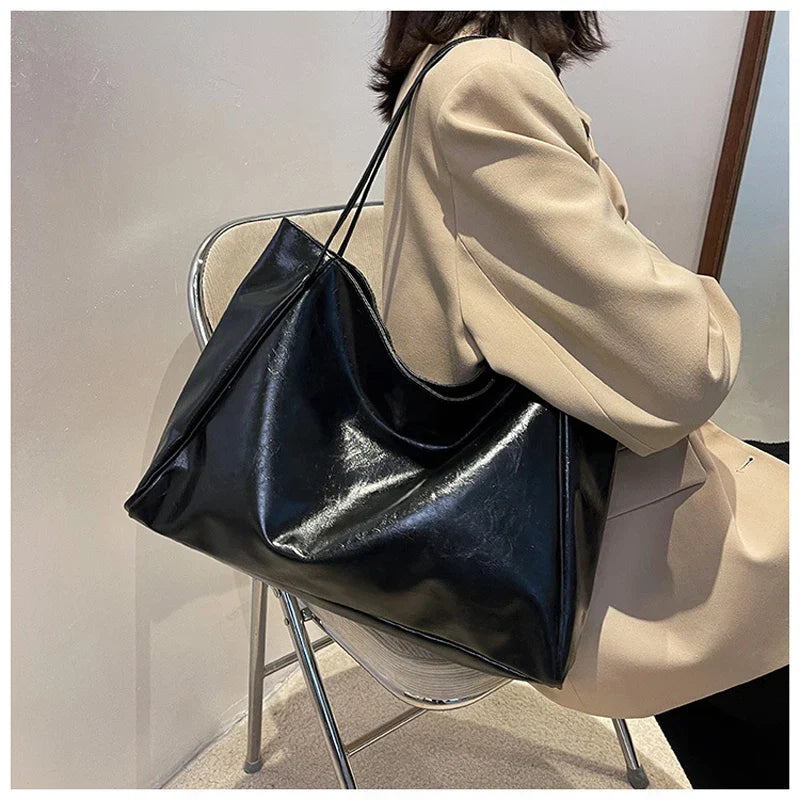 Handbag in Genuine Leather- Mirá