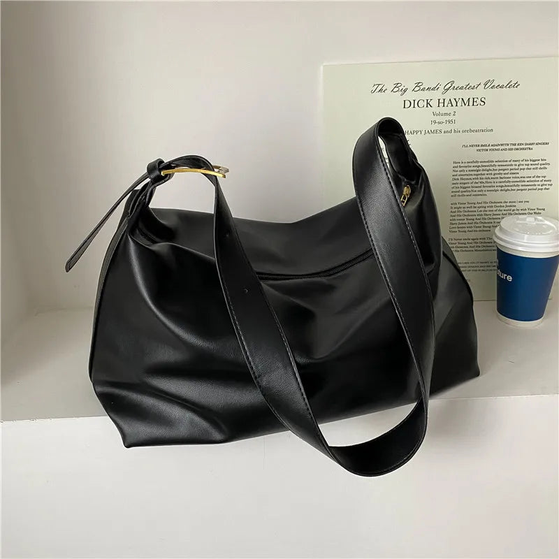 Genuine Leather Handbag - Mirá