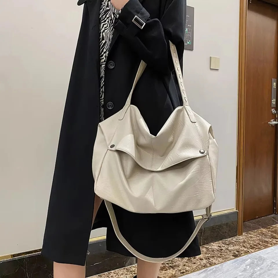 Handbag in Genuine Leather - Lua
