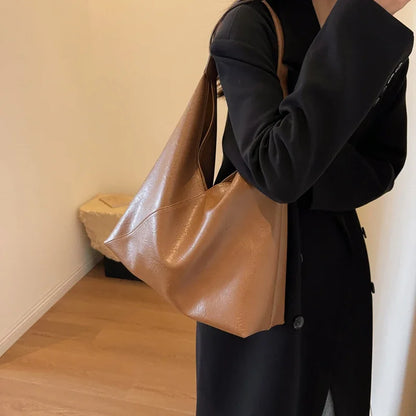 Handbag in Genuine Leather - Lunea