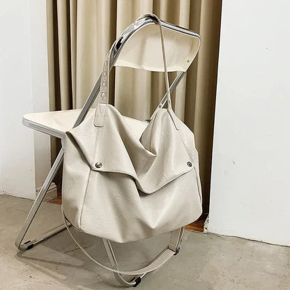 Handbag in Genuine Leather - Lua