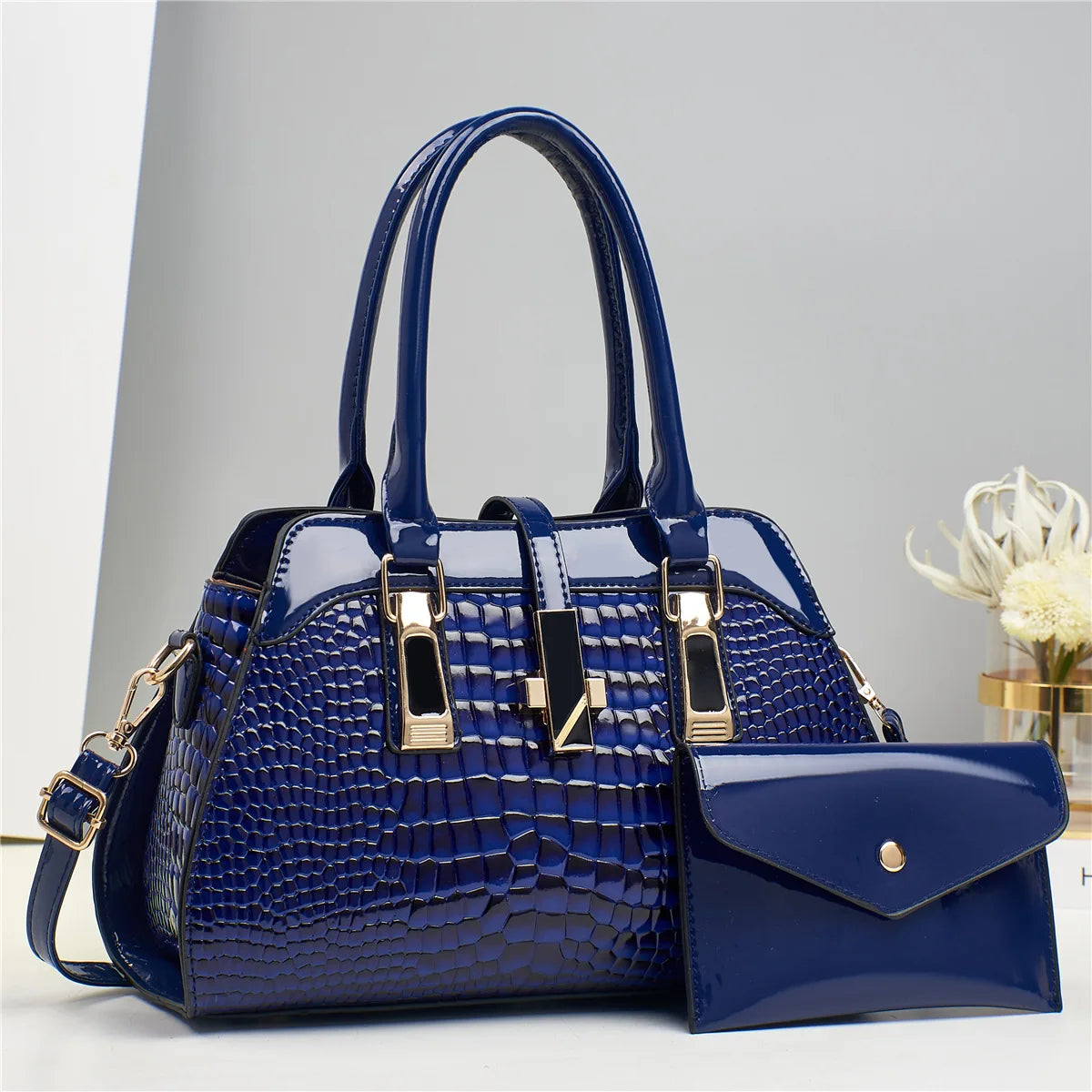 Handbag and Wallet Set in Genuine Leather - Vian