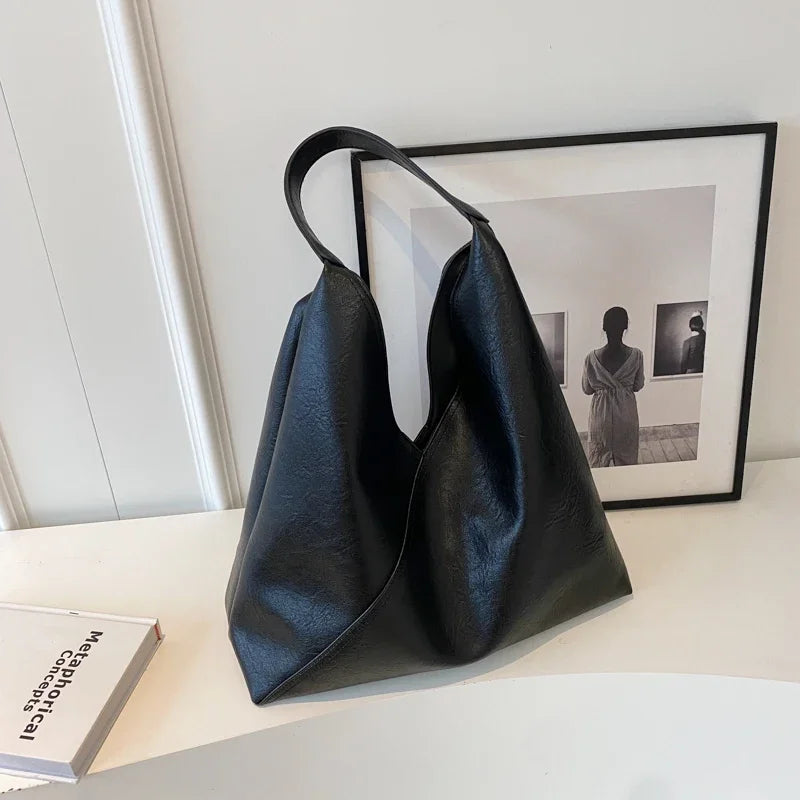 Handbag in Genuine Leather - Lunea