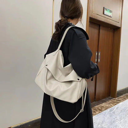 Handbag in Genuine Leather - Lua