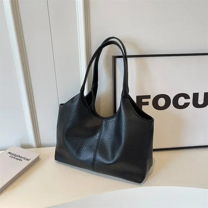 Handbag in Genuine Leather - Monica