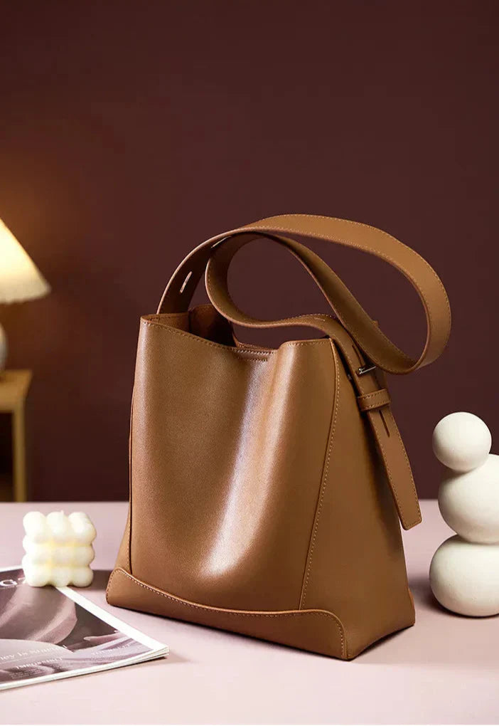 Genuine Leather Women's Handbag - Penélope