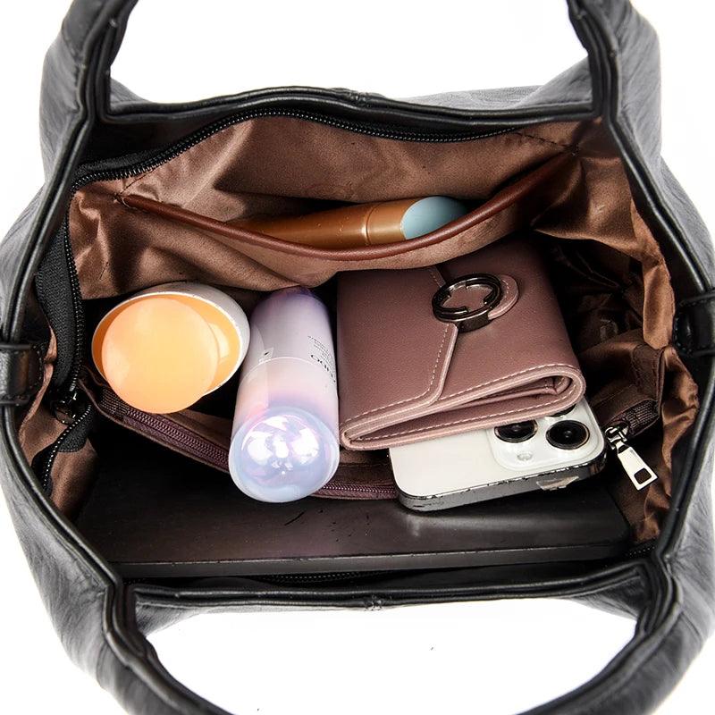 Genuine Leather Handbag - Vitória