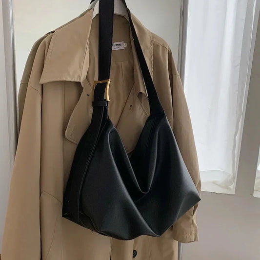 Genuine Leather Handbag - Mirá