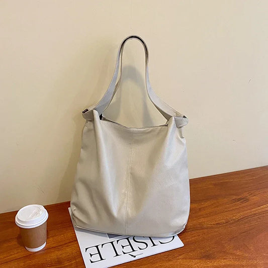 Handbag in Genuine Leather - Veronica