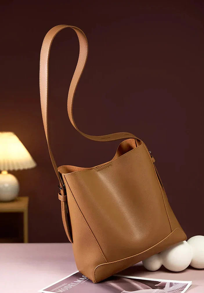 Genuine Leather Women's Handbag - Penélope