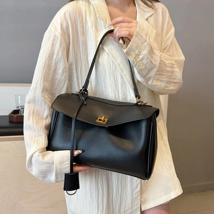 Genuine Leather Handbag - Saphir