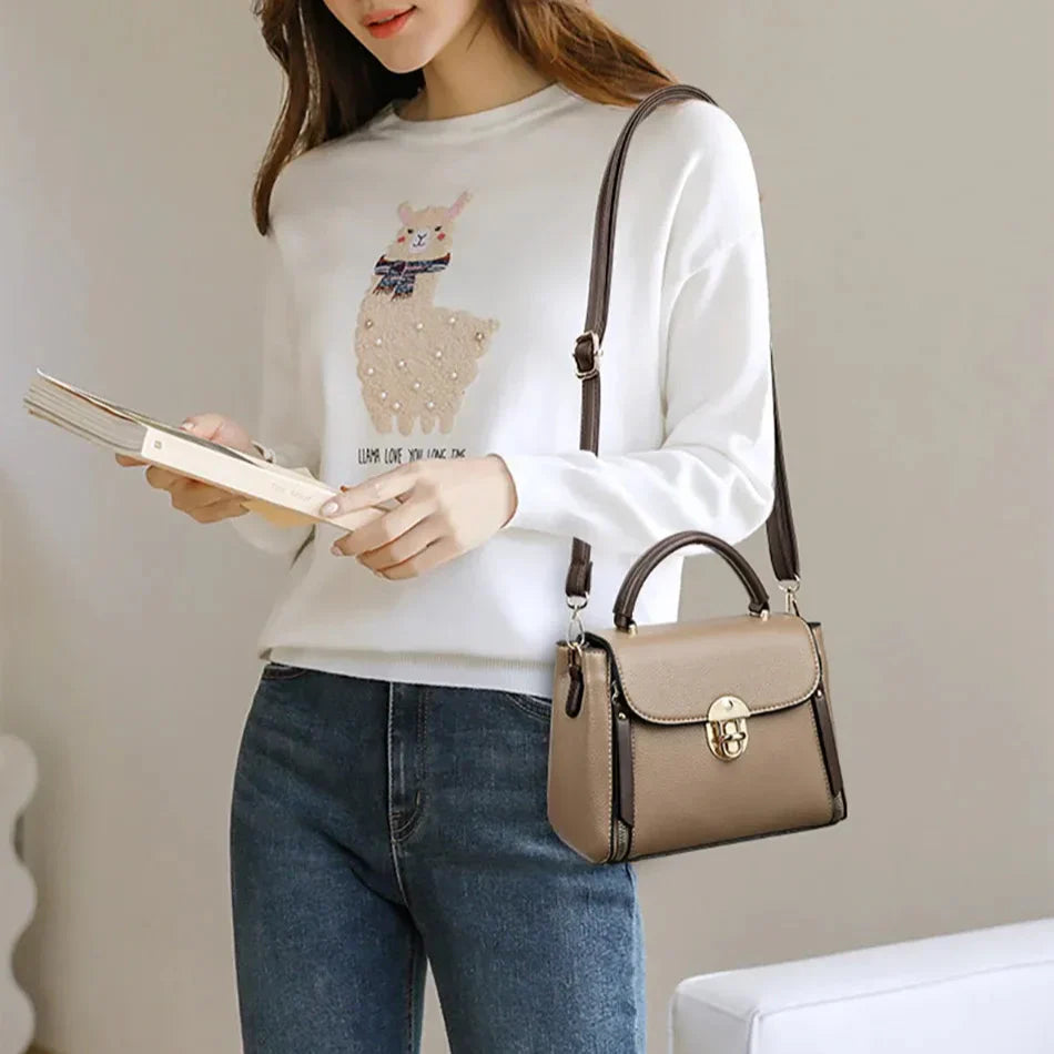 Handbag in Genuine Leather - Lexus
