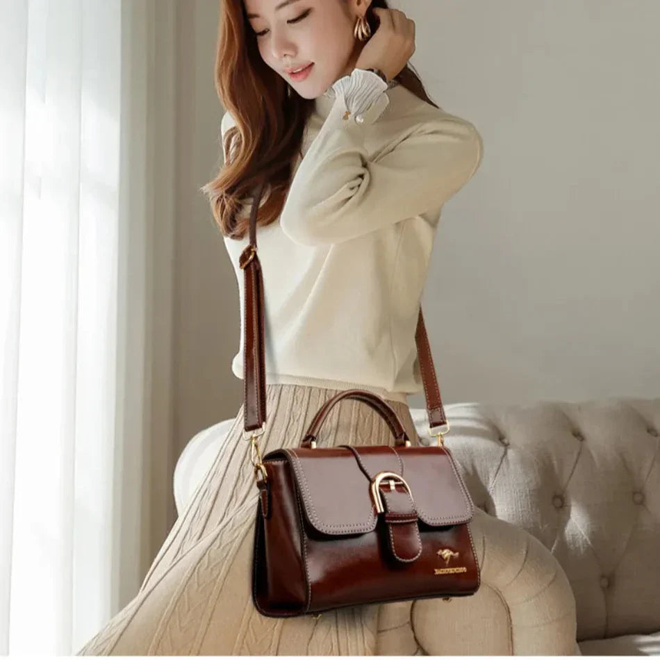 Handbag in Genuine Leather - Nyra