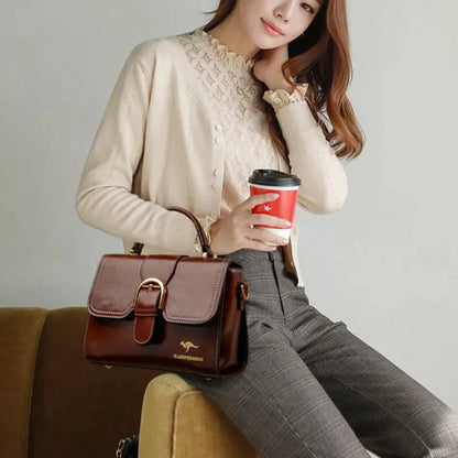 Handbag in Genuine Leather - Nyra