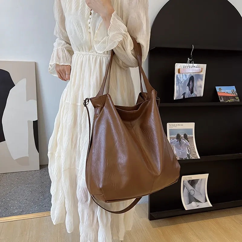 Handbag in Genuine Leather - Veronica