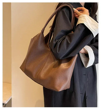 Handbag in Genuine Leather - Monica
