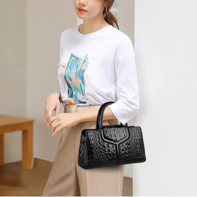 Handbag in Genuine Leather - Crock