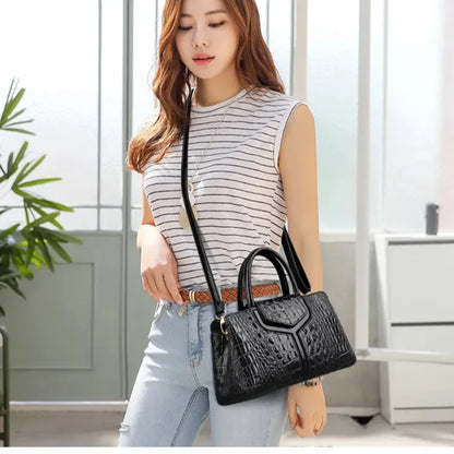 Handbag in Genuine Leather - Crock