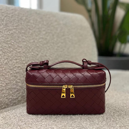 Small Woven Tote Bag Bellatrix
